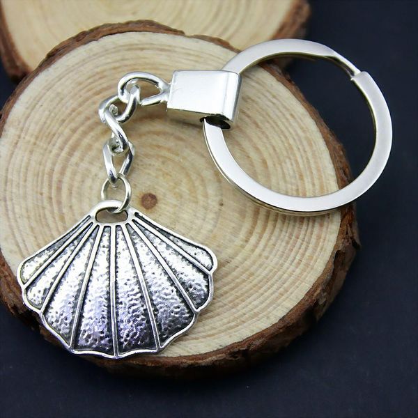 

6 pieces key chain women key rings fashion keychains for men shell 25x30mm, Slivery;golden
