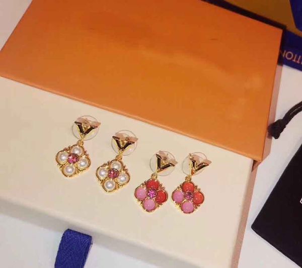 

Горячие продажи топ латунь материал Париж дизайн серьги с природой нефрит цветок