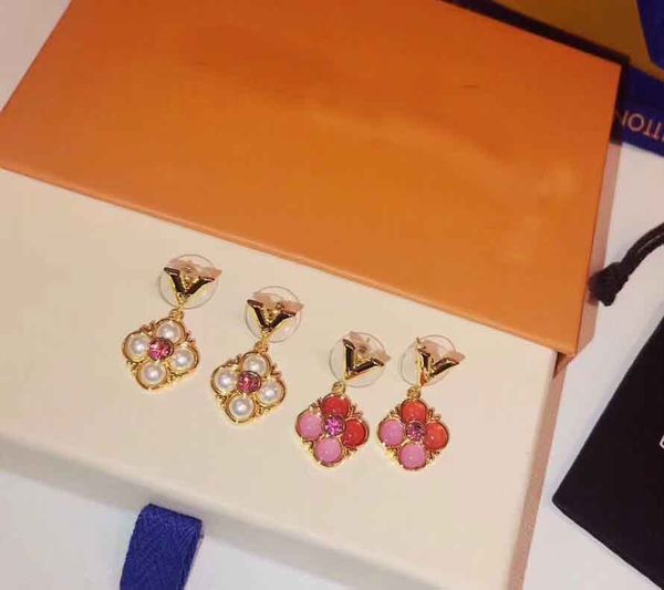 

Горячие продажи топ латунь материал Париж дизайн серьги с природой нефрит цветок