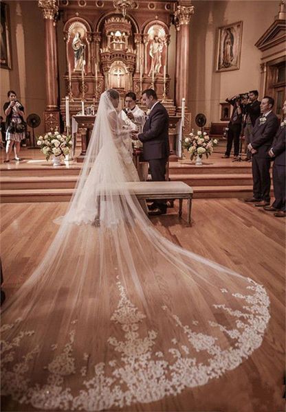 

luxury cathedral wedding veils one layer 3 meters long with comb lace applique white ivory wedding accessories custom made, Black