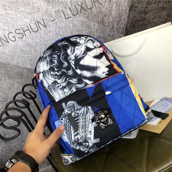 

women designer backpacks luxury famous brand good material travel bags big capacity school bag classical style bagpack outdoor bag 2018 new