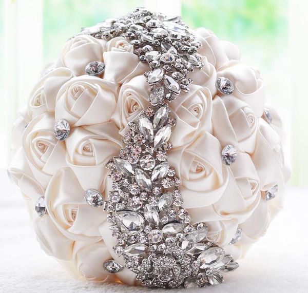 

european and american brides holding bouquet, wedding wedding supplies, festival gifts