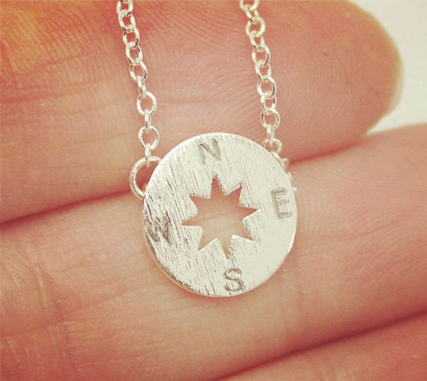 

npc field tool small compass chain bracelet survival round geometric direction disc like coin simple lucky woman mother men's family gi, Black