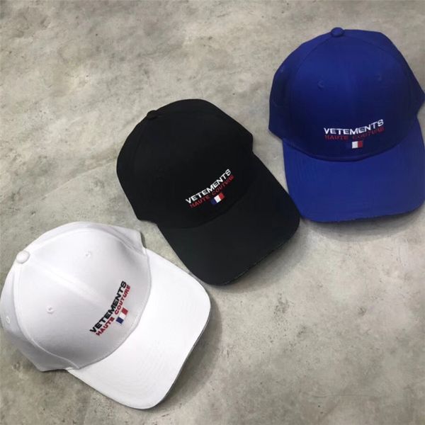 Vetements Kadın Erkekler 1: 1 Yüksek Kaliteli Mavi Beyaz Siyah Nakış Fransa Bayrak Moda Sıradan Vetements Cap D18110601