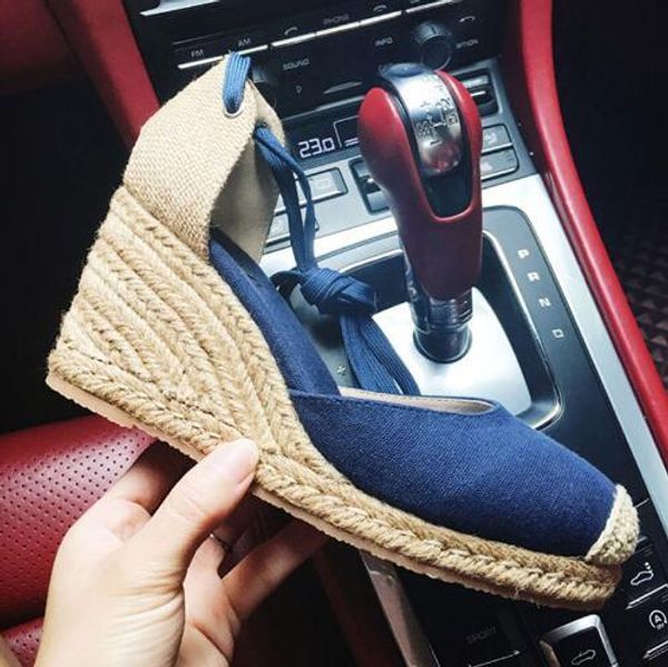 

Зашнуруйте вверх Женщины Espadrilles Высокие пятки Рыбак сандалии Женщины Летняя мода Espadrilles Wedges Blue Beach Shoes Women, size34-39