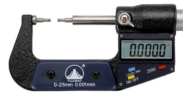 Freeshipping Digital Micrometro esterno 0-25mm / 0,001 Manometro calibro 2mm Piccoli pinze per testine Strumenti di misura