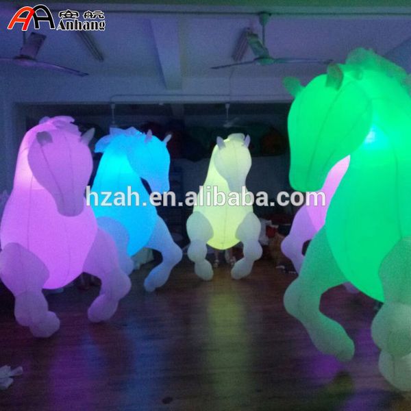 

Light decor inflatable hor e co tume for parade performance