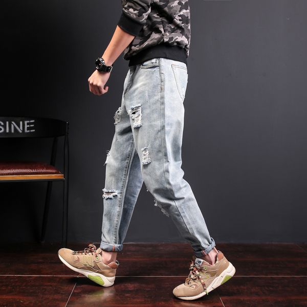 

2018 autumn men's nine-point trousers black holes elasticity jeans men slim of korean version ing, Blue