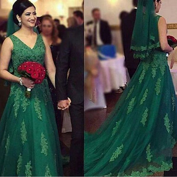 

designer dark green evening dresses,dubai lace appliqued prom dress,with crystal v neck a line prom party dresses court train dress evening, Black;red