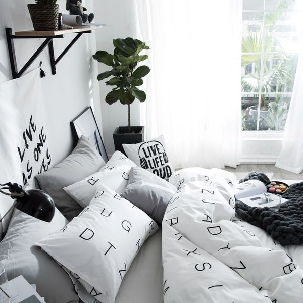 Tutubird White And Black Leers Print Bed Linen 100 Coon Bedding