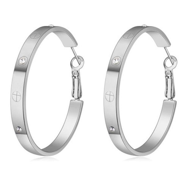 

Hoop & Huggie lanmanhejewelry