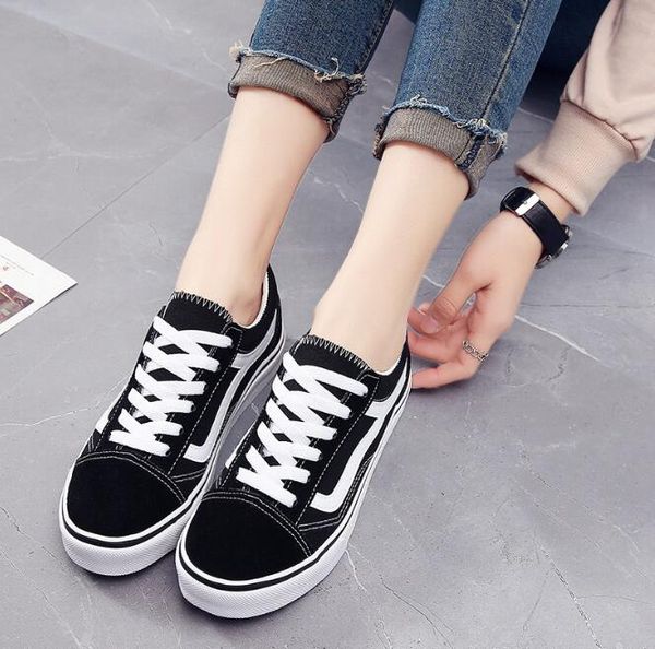 

Sapatos ocasionais connon