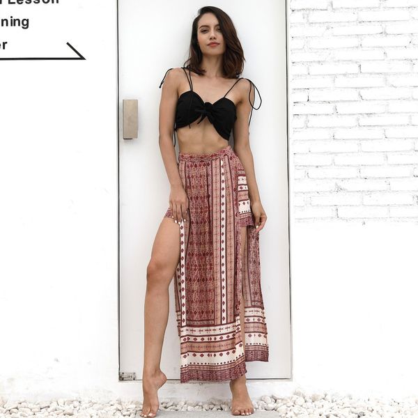 

2018 new women print fashion split fork beach wind shorts trousers, White;black