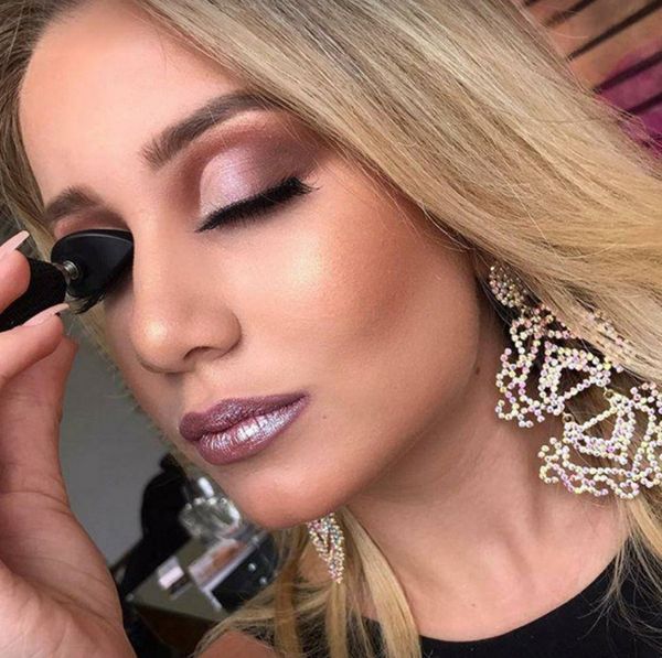 

2018 new lazy quick eye makeup tool huadi beauty stamp crease eyeshadow huadi glitter eyeshadow seal dhl free