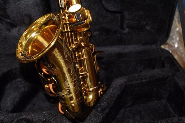 Requintado mão esculpida banhado a ouro Soprano B (B) do saxofone da alta qualidade bronze pérola botão Sax com estojo, porta-voz, luvas, Reeds