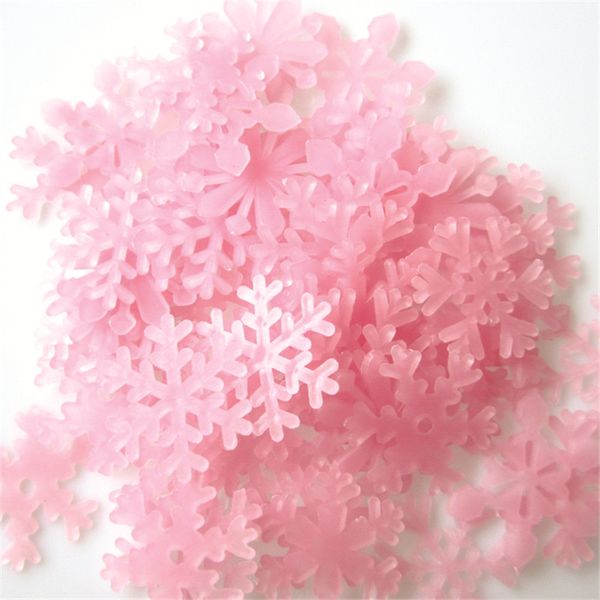 50PCS Kids Bedroom Fluorescent Glow In The Dark Snowflake Wall Stickers Gift