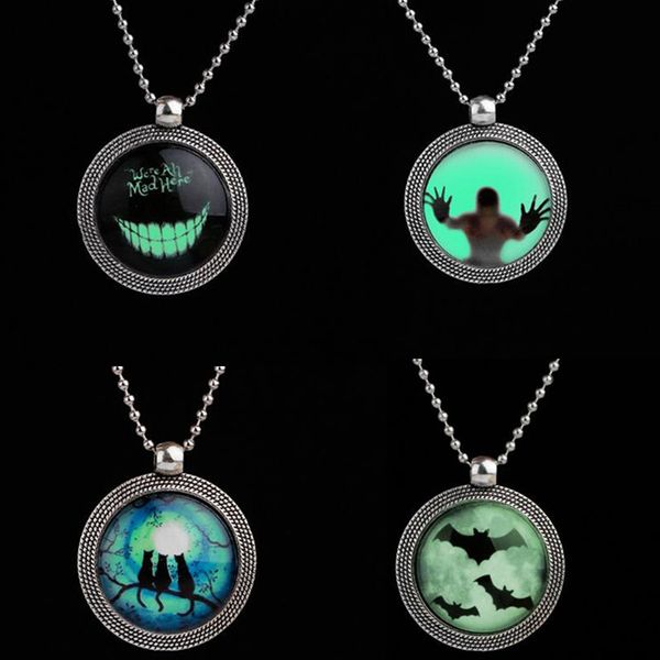 

2018 new fashion steampunk noctilucence bat necklace cat simle necklace glow in the dark pendants necklaces for halloween gift, Silver