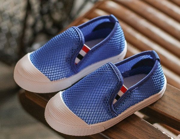 

baby boys and girls breathable mesh soft rubber sole summer sneakers beach running outdoor toddler shoes, Black;red