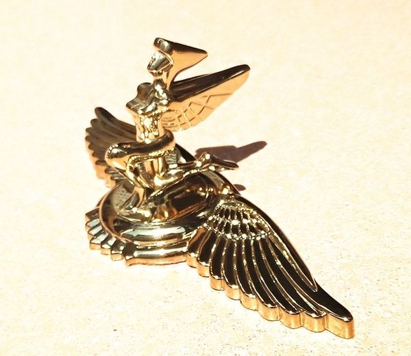 

Emblemas de Carro lyjdh