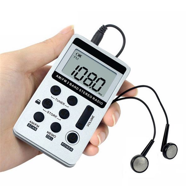 Novo Rádio Portátil FM / AM Digital Portátil Mini Receptor com Recarregável Bateria Fone de Ouvido Radio Recorder + Labilagem