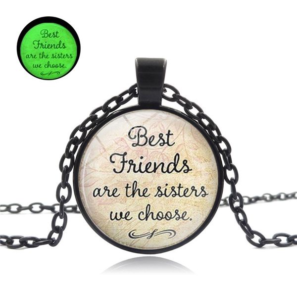 New Best Friends Collana Glow in the Dark Glass Cabochon Letter Fascino luminoso per donna. Gioielli da donna