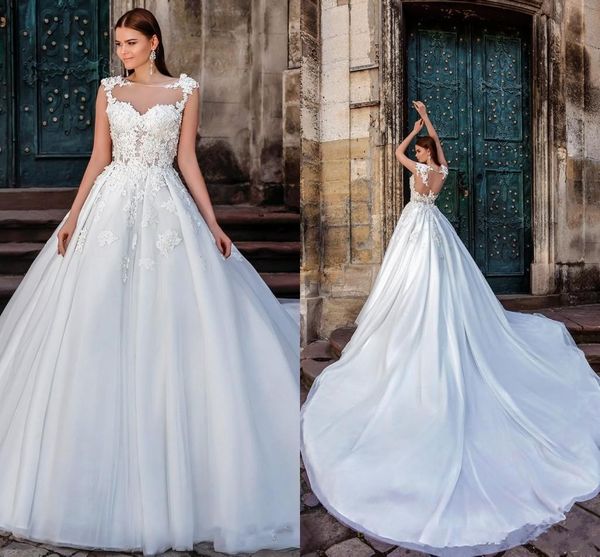 

2018 lace plus size wedding dresses bridal gowns sleeveless backless floor length a line ball gown custom made, White