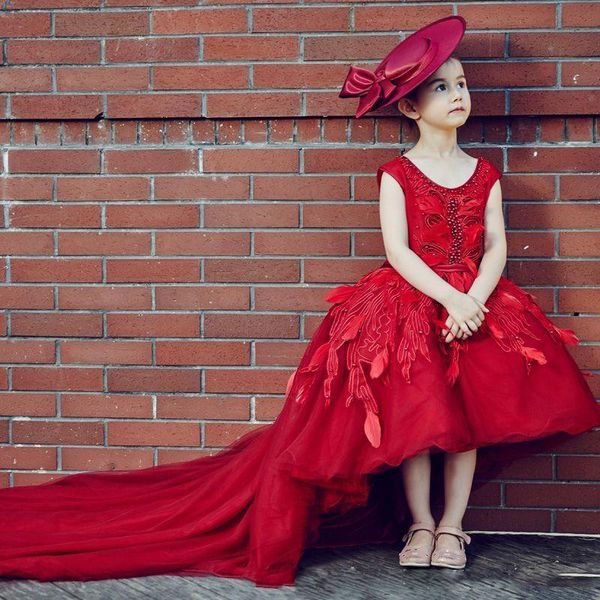 Splendidi abiti da ragazza di fiori rossi alti e bassi per applicazioni di pizzo da sposa con perline Abiti da spettacolo per ragazze Abiti da festa di compleanno per bambini economici