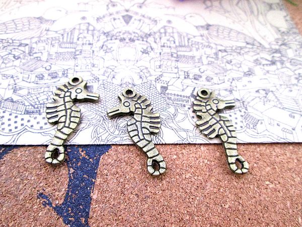 

45pcs--29*13mm antique bronze cute hippocampi diy charms pendants, Bronze;silver