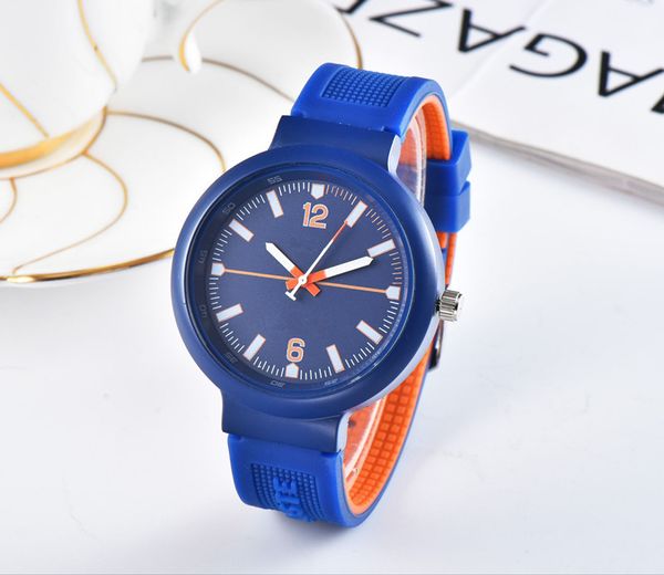 

2018leisure fashion New sport Watches men Casual Fashion quartz watch7