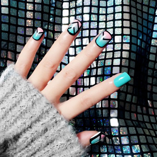 

24 pcs/set women lady 3d fake nails with glue nail art middle-long full wrapped tips bride artificial false nail pieces, Red;gold