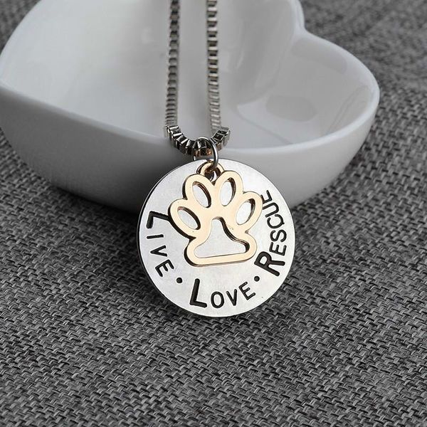 Live Love Rescue Collana con ciondolo per adozione di animali domestici Timbrato a mano Rifugio per animali personalizzato Pet Rescue Paw Print Cat Dog Lover gioielli
