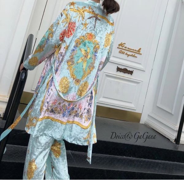 

luxury velvet 2018 new autumn winter women's three-piece pajamas female retro print robe gold sleepwear warm nightwear home suit, Blue;gray