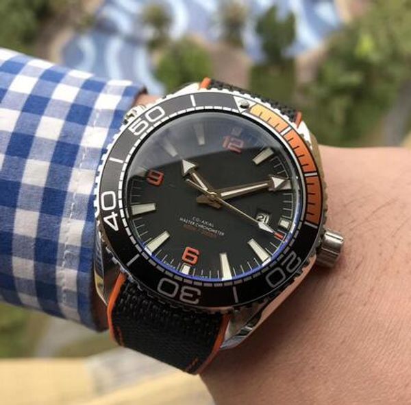 

2018 professional 600m james bond 007 watch master co-axial automatic movment stainless canvas strap sport mens watches wristwatch, Slivery;brown