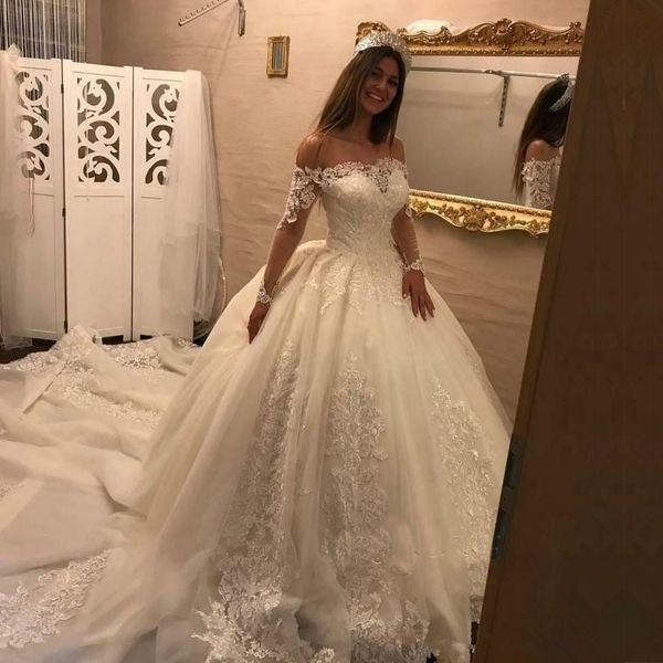 

Elegant Lace Off-the-shoulder Ball Gown Wedding Dresses 2018 Long Sleeves Bridal Gowns Informal Wedding Dresses Custom Made