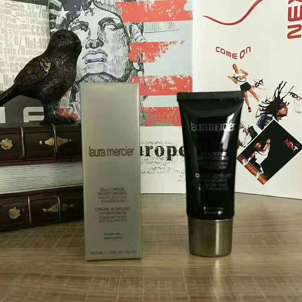 

На складе Laura Mercier Foundation Шелковый Крем Увлажняющий 3 Цвета Высокое Качество Макияж