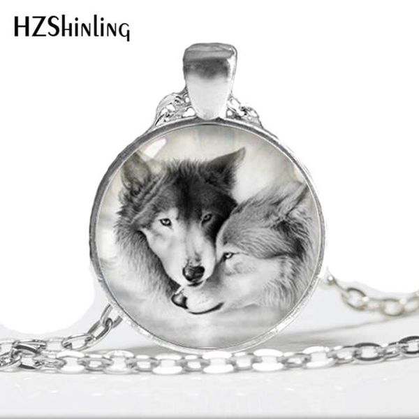 

2020 new man fashion brozen pendant necklace glass wolf necklace animal pendant gifts for men glass dome necklace hz--a88, Silver