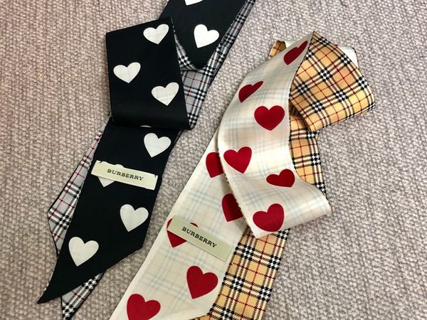 

Милые сердцу печатных шелковые галстуки для девушек самое новое Конструированное Scrave для Концерт партии Elatstic ленты для волос ретро тюрбан глава обертывания