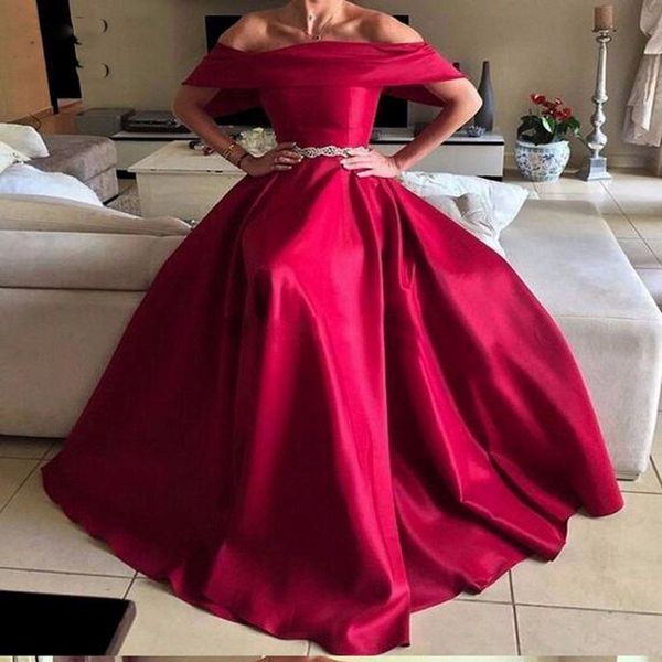 2018 A linha de vestidos de noite de Borgonha Long Off Shoulder vestido de baile para adolescentes Jewels Sashes de cetim vestido de noite formal para mulheres