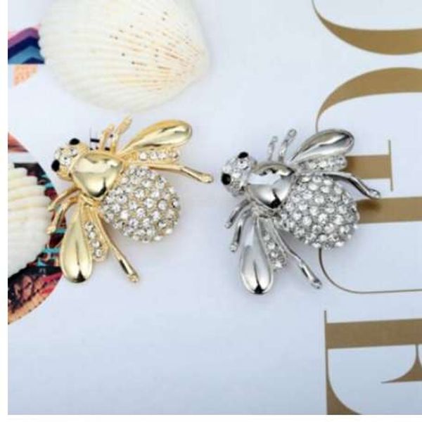 

oppohere cute animal bee brooch small pin scarf decoration neck collar, Gray