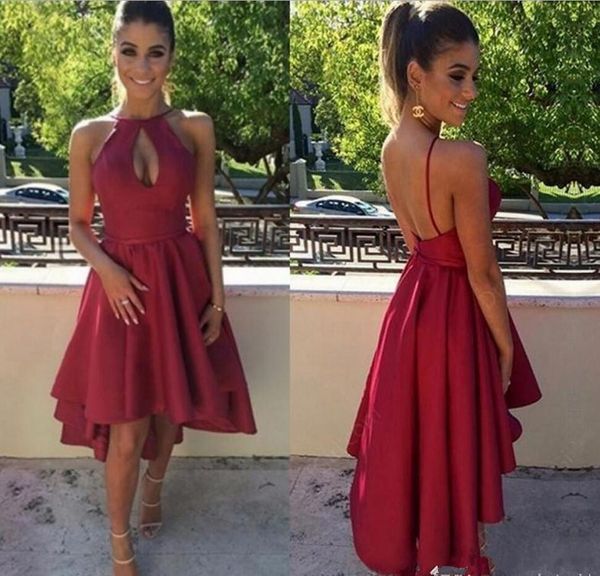 Bordo Yüksek Düşük A-Line Gelinlik Modelleri Seksi Halter Backless Kısa Kokteyl Parti Törenlerinde Tatlı 16 Örgün Homecoming Elbise Nedime Elbisesi