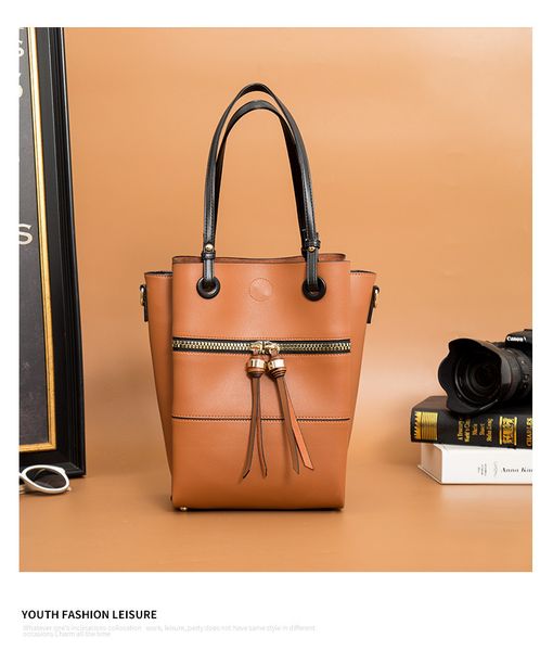 

new fashion luxury women shopping handbags fashion smile face casual tote quality ladies pu shoulderbag