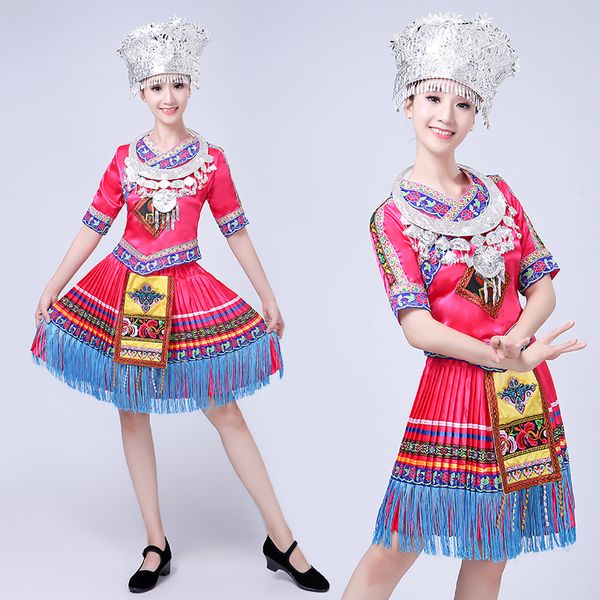 Nuova nazionalità Miao Costume da ballo performance Indumento Yunnan donne Abito da ballo quadrato Abbigliamento Tujia Abito adulto Dai