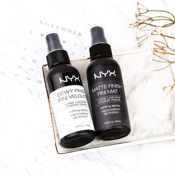 

NYX Dewy Отделка матовый макияж Установка Spray Продолжительная Установка Spray 60ml Face Beauty