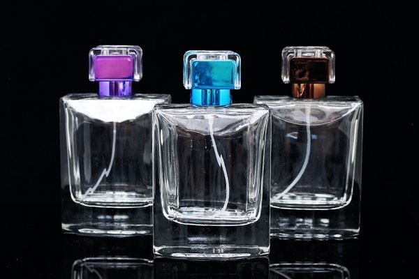 

горячие продажи 50 мл пустой многоразового использования портативный духи бутылки путешественник стекло спрей атомайзер прозрачный парфюмиро