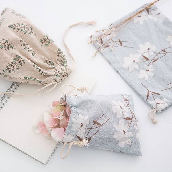 

canvas bag of pocket cosmetics to collect bags of underwear