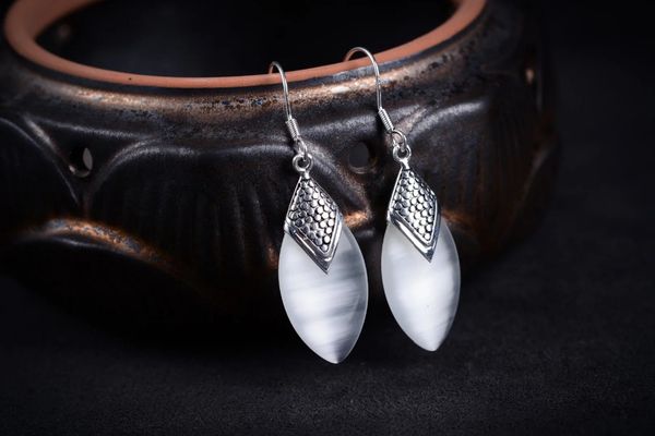 

noble 925 silver natural white opals earrings 14/5, Golden;silver