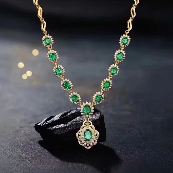 

natural green emerald elegant diana round sunflower necklace natural gemstone pendant necklace 925 sliver women party jewelry, Silver