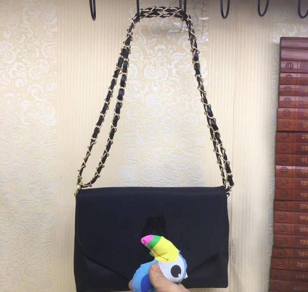 

Cases e Estojo de Cosméticos lost138136