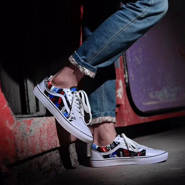 

new fashion brand casual canvas shoes classical white yellow brand women and mens sneakers skateboarding shoes new hot, Black