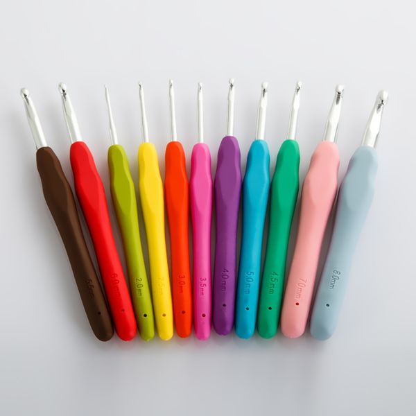 

11pcs aluminum crochet hooks metal knitting needles comfort ergonomic grip tpr soft rubber handle weave craft 13.7cm, Black